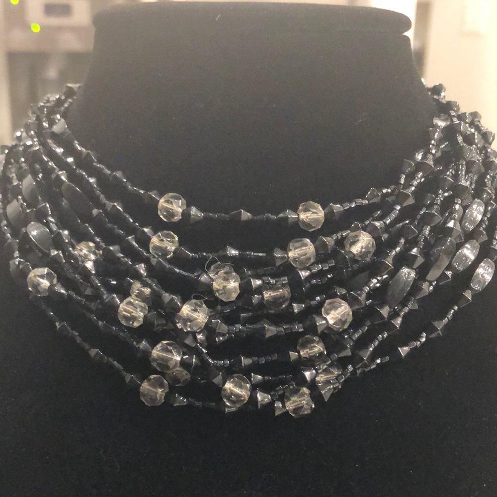 Black and Clear Bed Necklace